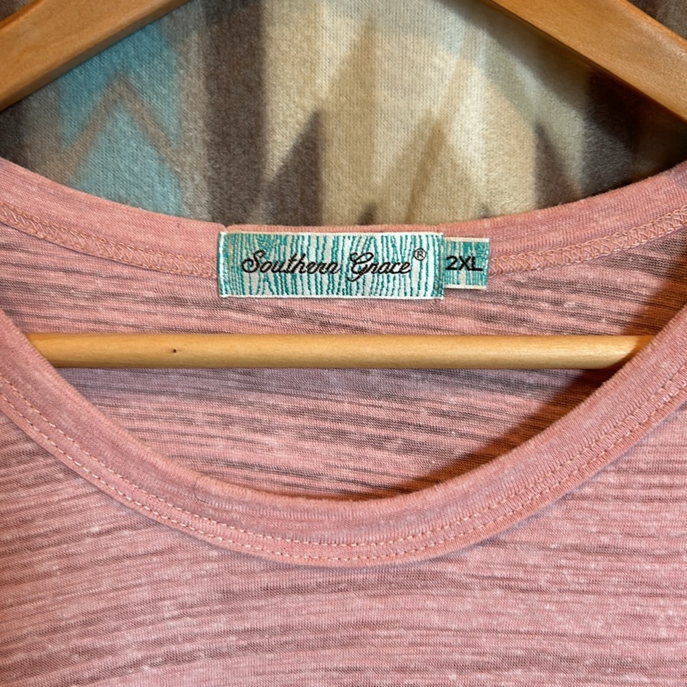 Southern Grace - Picture 3 of 4
